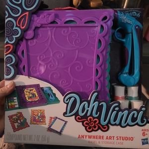 Doh Vinci Play Doh Anywhere Art Studio Easel NEW older stock